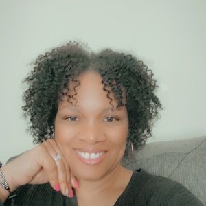 Meet your Posher, Sheritha